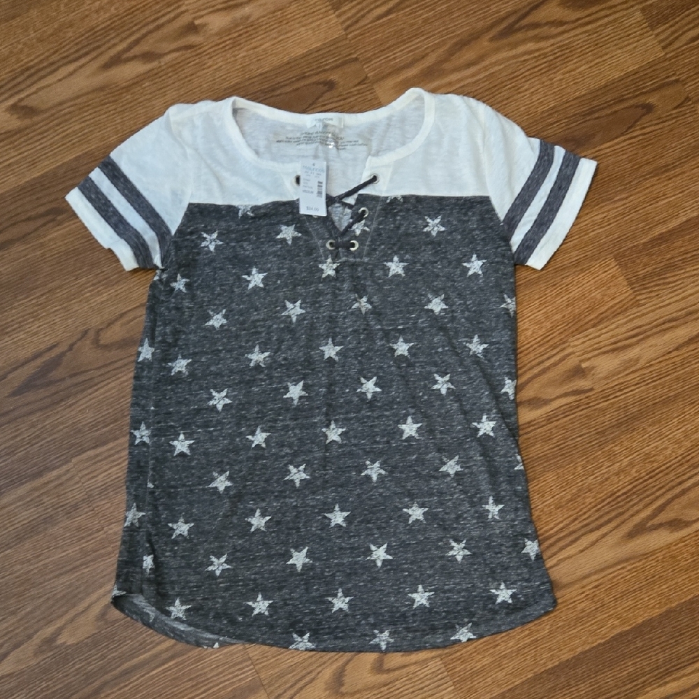 Maurices Black and White Short Sleeve Tee with Star Pattern